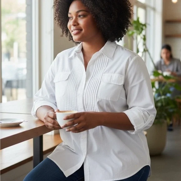 Women’s Alia button front, pintucked white shirt, pleated back, like new, SZ 18 - Picture 2 of 12